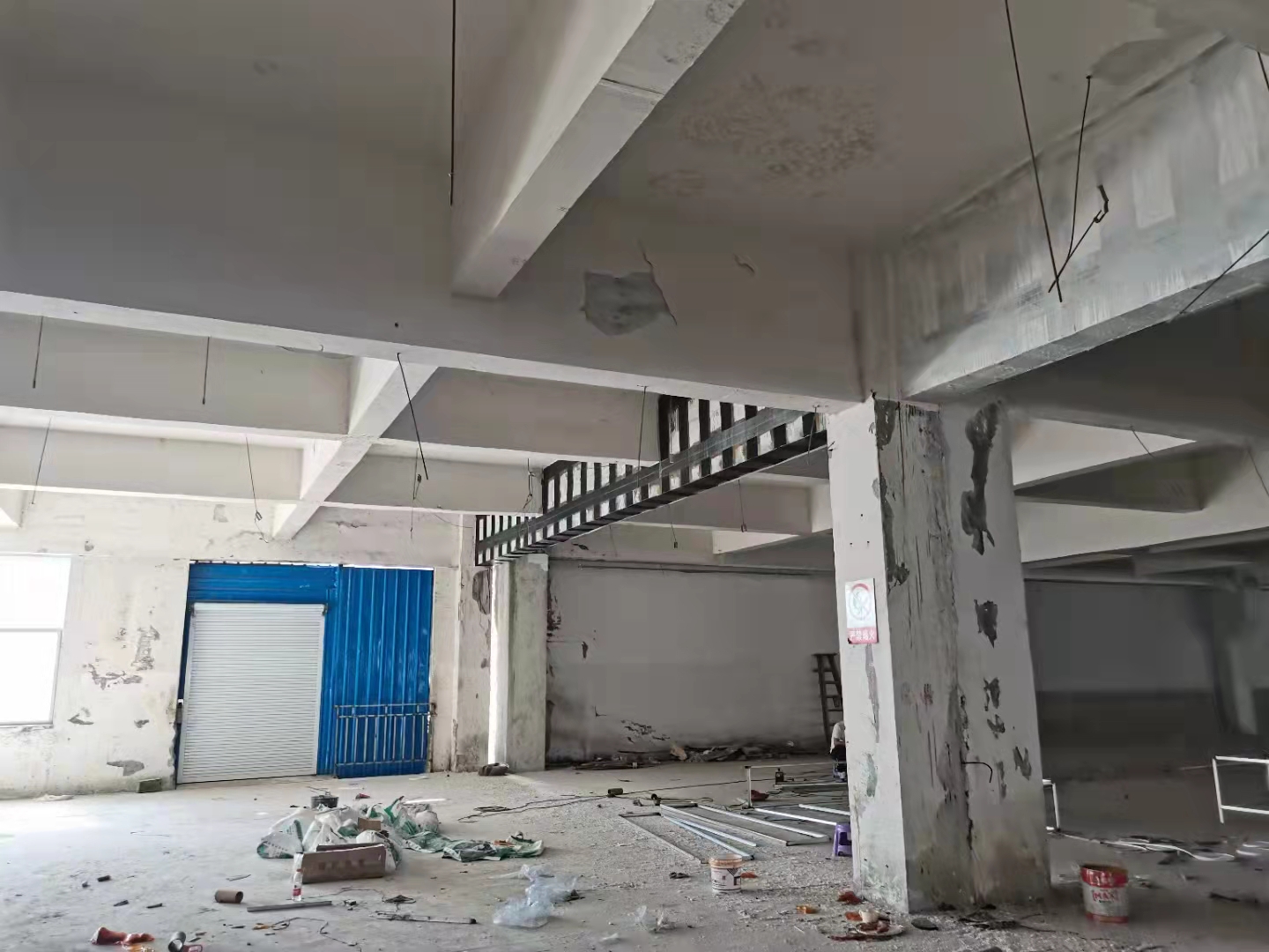 武汉碳纤维布如何固定？碳纤维布加固施工流程是什么样？