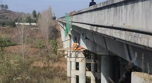 阳江阳西县首批公路桥梁 加固改造建设进行中